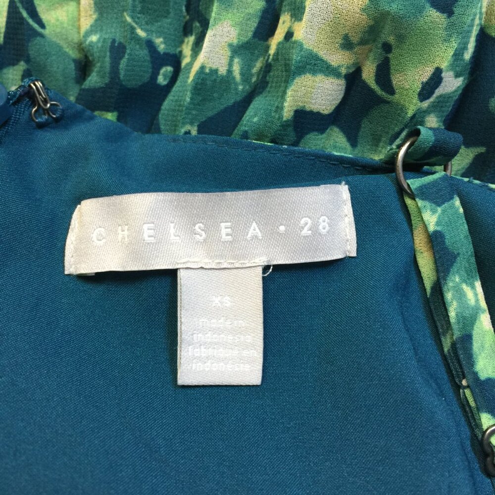 Chelsea 28 Pleated Midi Sundress Size XS Woman's Green Teal Becca Floral V-neck - Picture 3 of 16